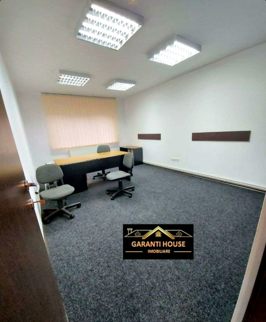 Republicii, spatiu pentru birouri, 3 camere, decomandat — fotografia 1