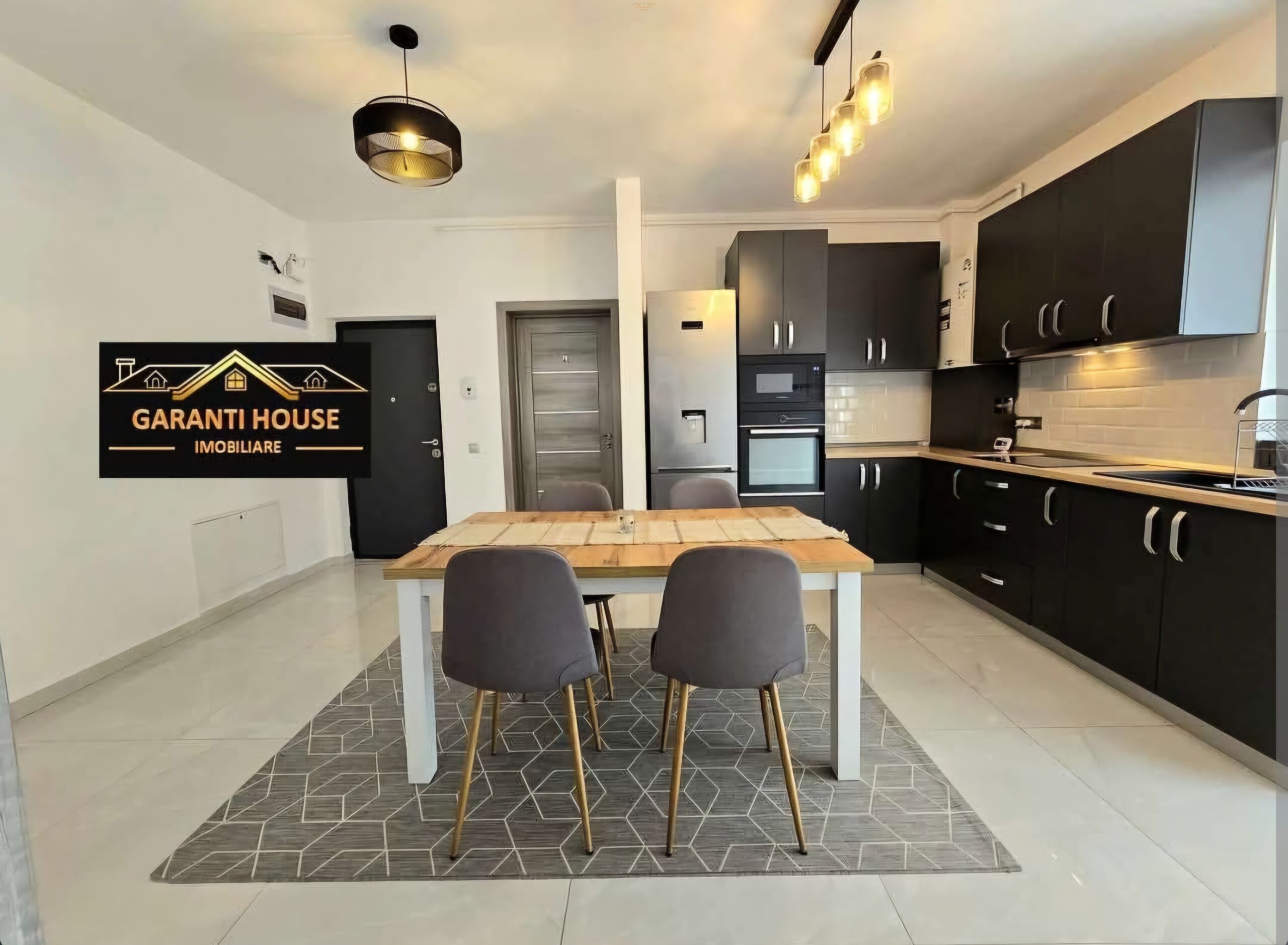 Bloc nou, apartament cu 3 camere, mobilat si utilat, parcare — fotografia 1