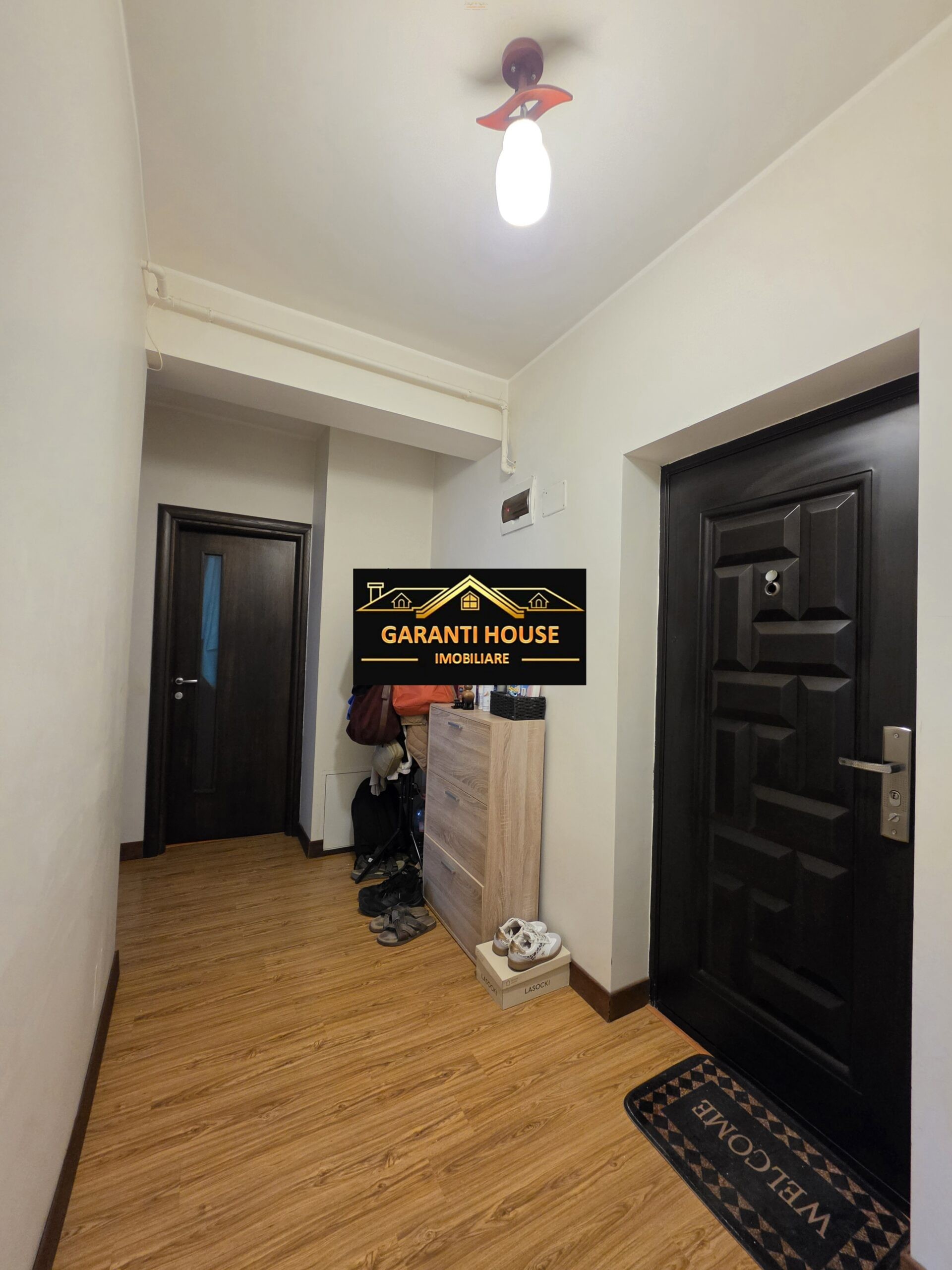 Zona Europa, apartament cu 2 camere, mobilat si utilat — fotografia 3
